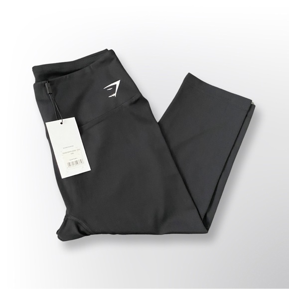 Gymshark Cropped Training Leggings, Black, Large - Picture 1 of 6